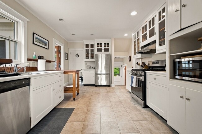 Building Photo - 17 Briarstone Rd