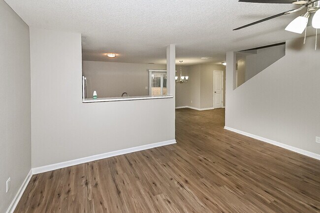 Foto del edificio - 4422 Oakden Ln.