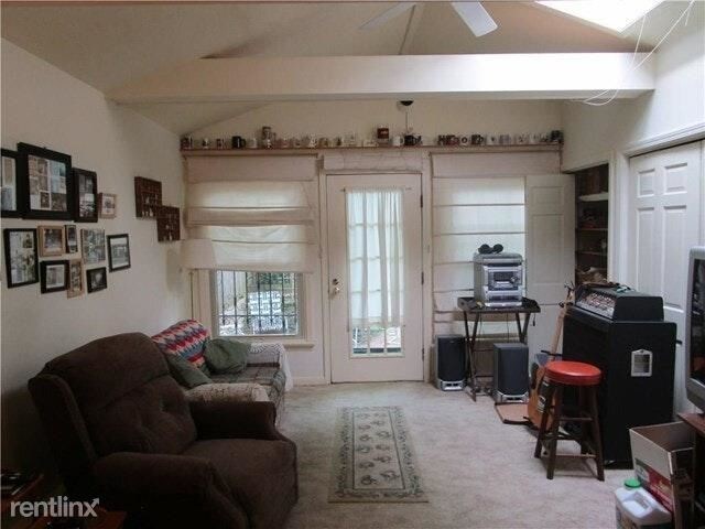 Primary Photo - 3 br, 2 bath House - 27 Grandview Terrace