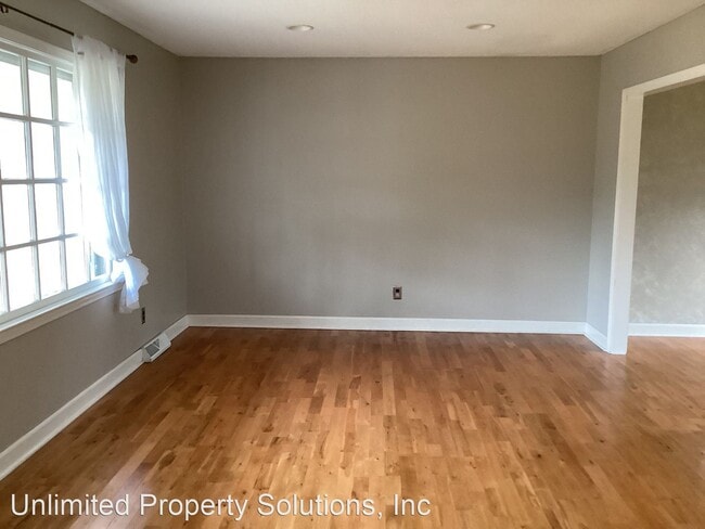 Building Photo - 3 br, 2.5 bath House - 505 Longleaf Acres ...
