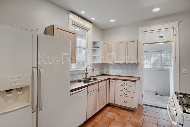 Building Photo - 4433 Zuni St