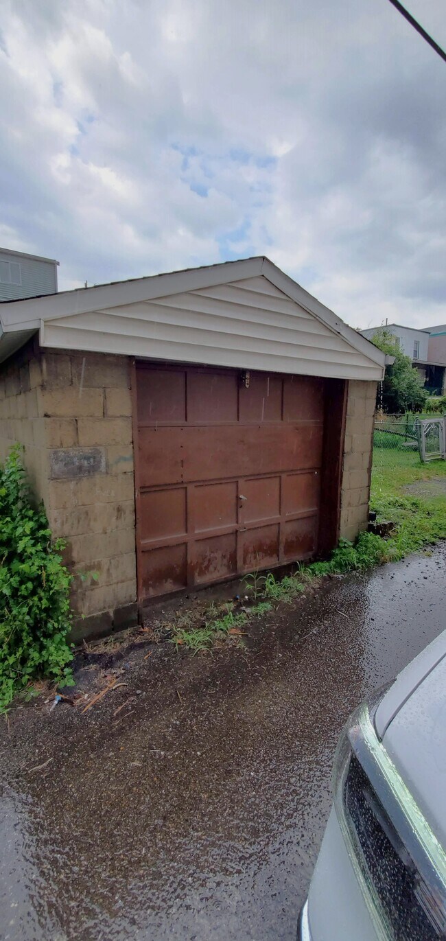 1120 Church Ave, McKees Rocks, PA 15136 House Rental in McKees Rocks