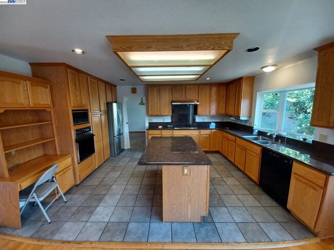 Building Photo - 41085 Pajaro Dr