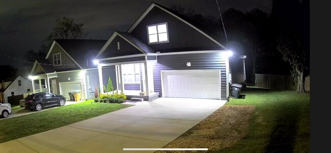 Building Photo - 109 Farris Ave