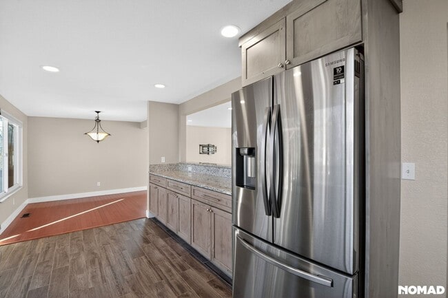 Building Photo - 12019 W Rice Pl