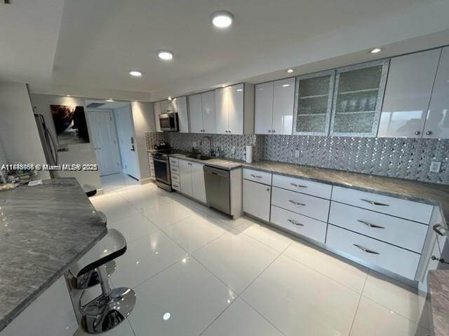 Foto del edificio - 1800 NE 114th St