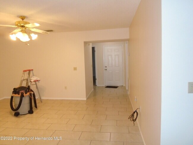 Building Photo - 8037 Picketts Ct