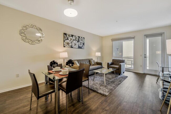 Building Photo - 10635 Calle Mar De Mariposa