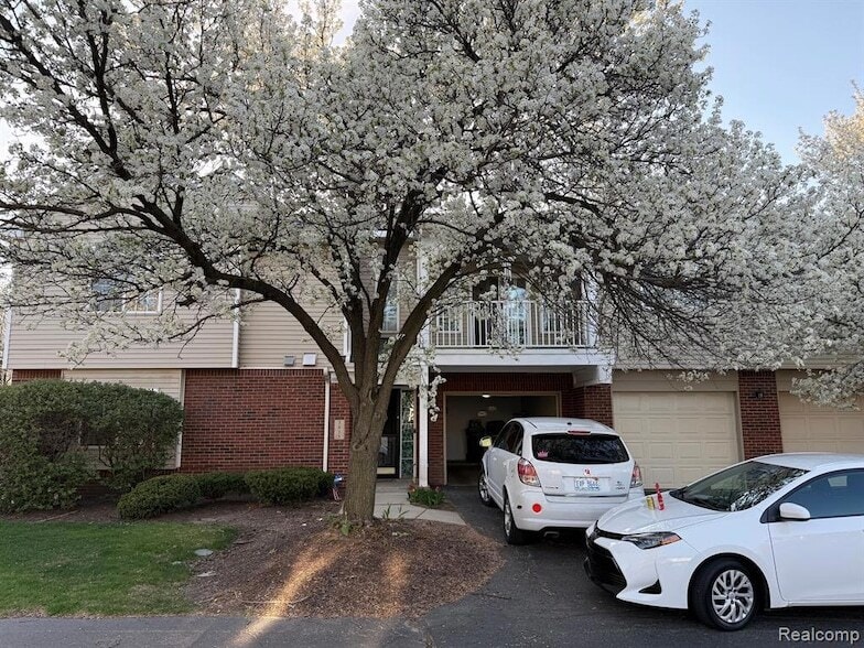 Primary Photo - 3635 Reeves Dr