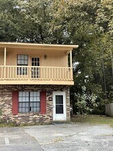 Building Photo - 106 Kimeran Ln