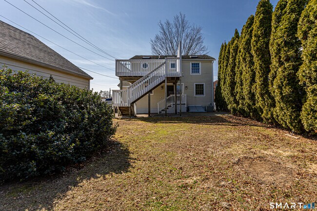 Building Photo - 82 Rippowam Rd