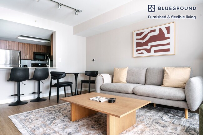 Foto del edificio - 450 Massachusetts Ave NW