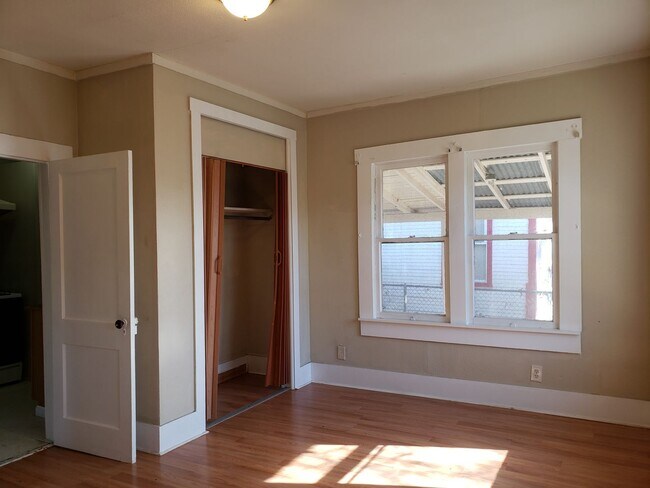 Foto del edificio - 1320 Monterey St