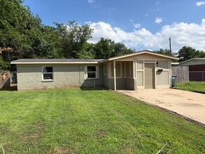 Building Photo - 1608 Breckenridge Dr
