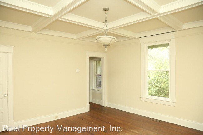Building Photo - 3 br, 1 bath House - 221 9th St SW