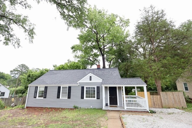 Building Photo - 2405 Bransford Dr