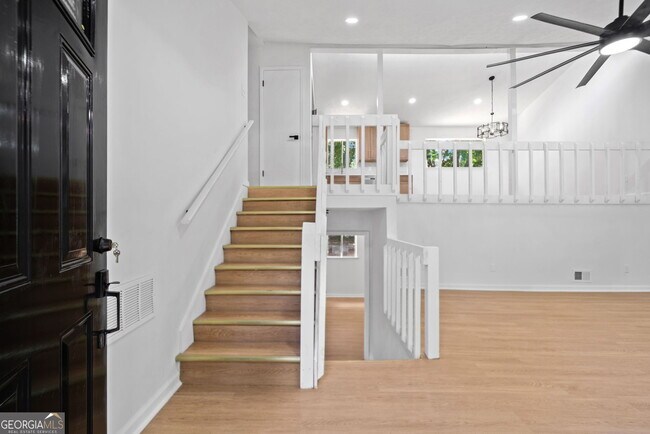 Building Photo - 4050 Daron Ct