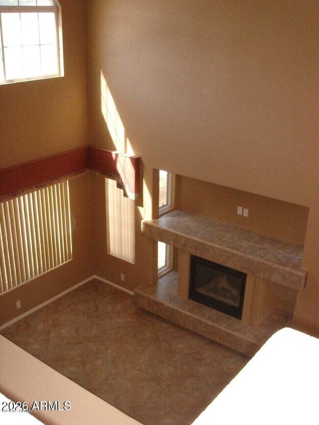 Foto del edificio - 7650 E Williams Dr