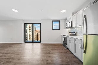 Building Photo - 43-34 53rd St