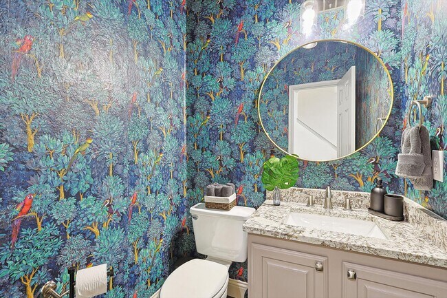 Foto del edificio - 1049 Pullman Dr