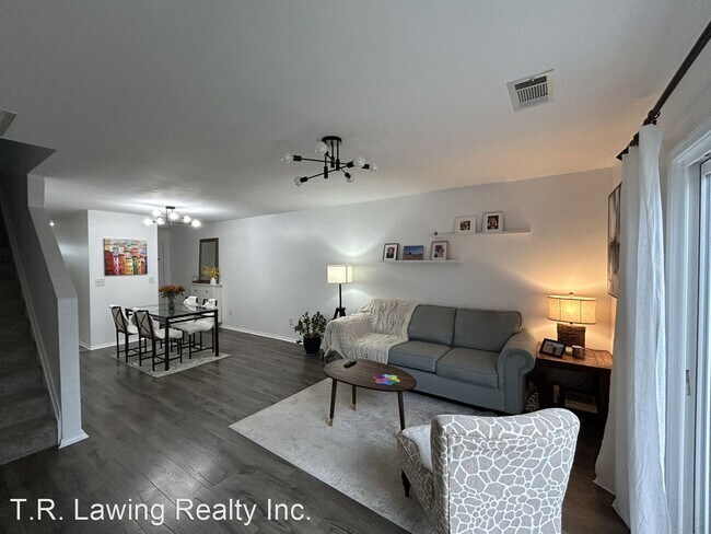 Building Photo - 2 br, 1.5 bath House - 326 River Clay Road