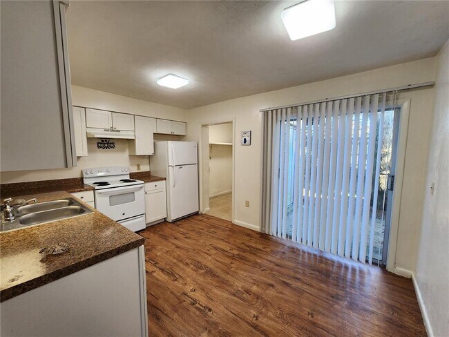 Foto del edificio - 1709 SW 69th Terrace
