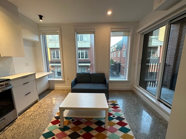 Building Photo - Master Room - River Street & Queen Street East