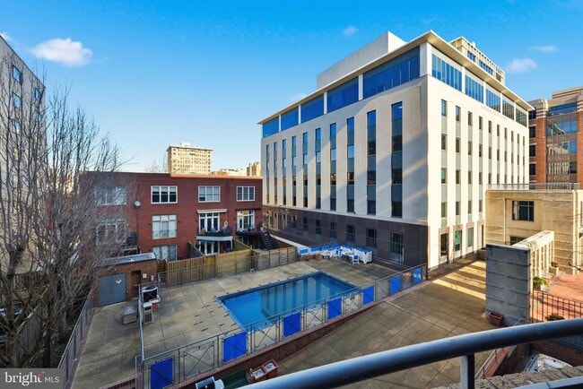 Building Photo - 1401 17th St NW