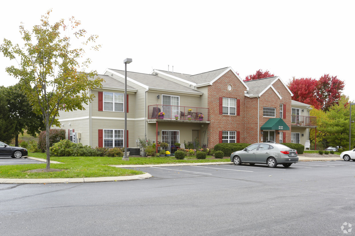 Primary Photo - Stone Glenn Apartments