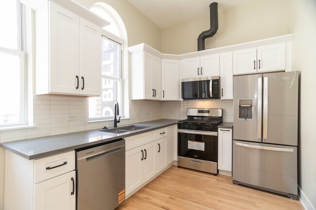 Foto del edificio - 4437 N Broadway St