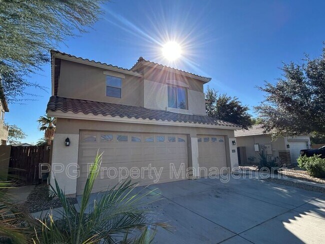 Foto del edificio - 18067 W Turquoise Ave