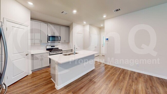 Building Photo - 2876 Brittlebush Dr