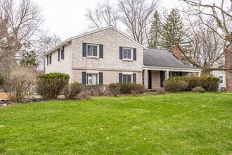 Building Photo - 10 Stuyvesant Rd