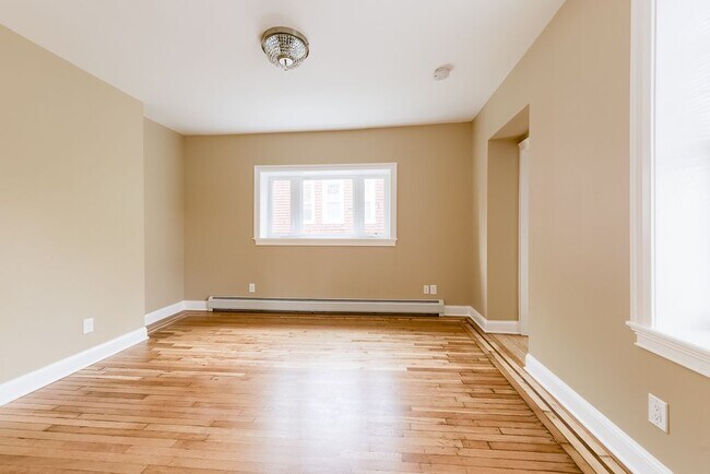 Building Photo - 73 Sanford Pl