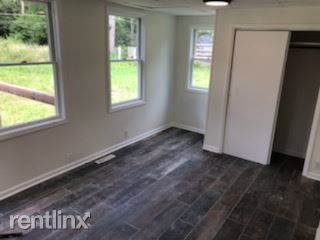 Building Photo - 1 br, 1 bath House - 3121 S Waterview Ave