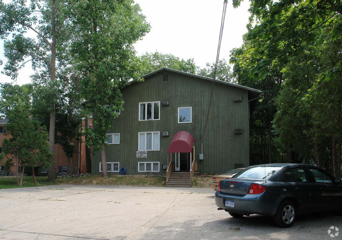 Building Photo - 501 Hillcrest Ave