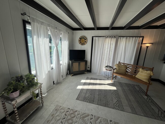 Foto del edificio - 1207 Riverbreeze Blvd