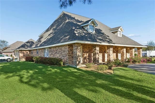 Building Photo - 5500 Craig Ave