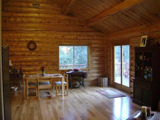 Building Photo - Great Mountain Home in Bailey!