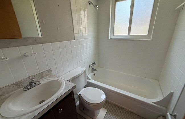 Interior Photo - Burnet View