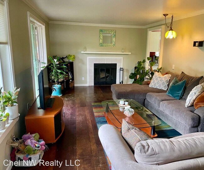 Foto del edificio - 2 br, 1 bath House - 5008 Puget Blvd SW