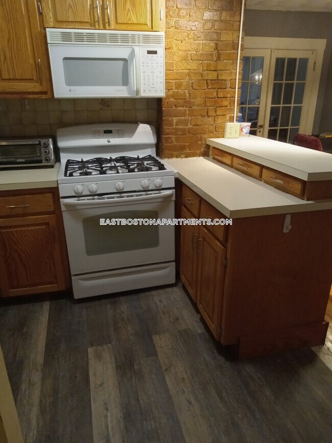 Foto del edificio - 46 Princeton St