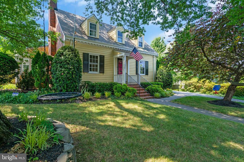 Primary Photo - 4932 34th St N
