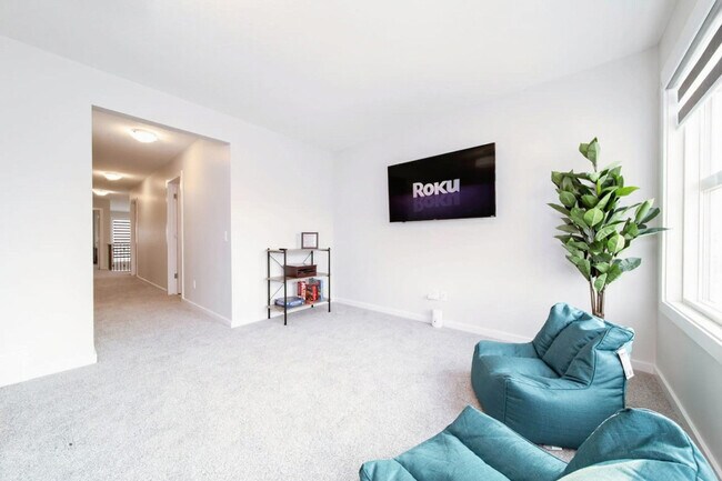 Photo du bâtiment - 4914 Hawthorn Pl SW