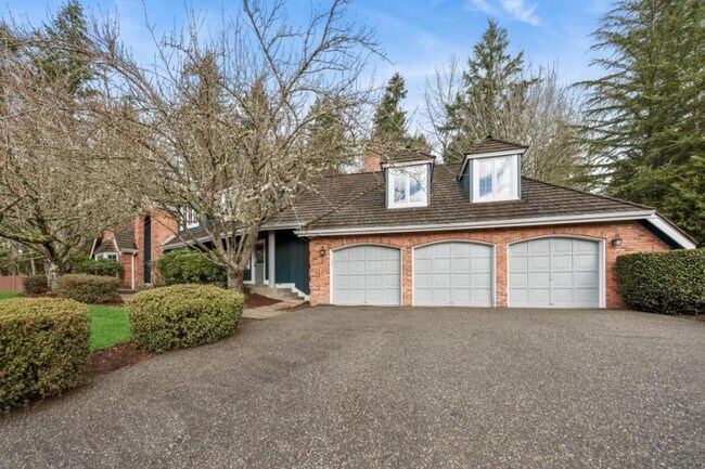 Foto del edificio - 4 bedroom in Redmond WA 98053