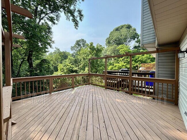 Foto del edificio - 7741 Patuxent Oak Ct