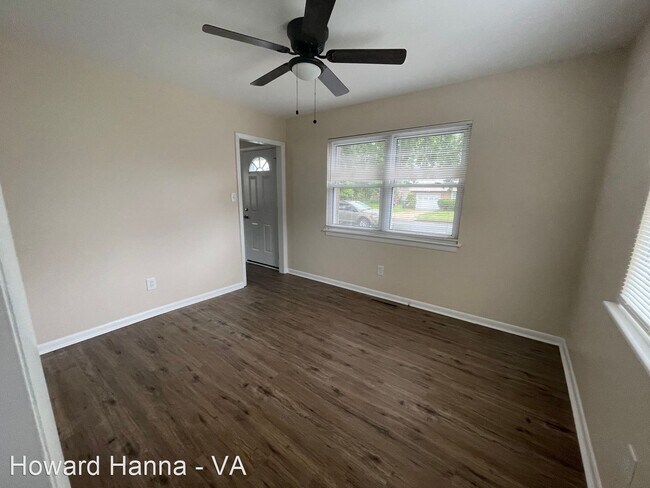 Building Photo - 3 br, 2.5 bath House - 8535 Devon Street