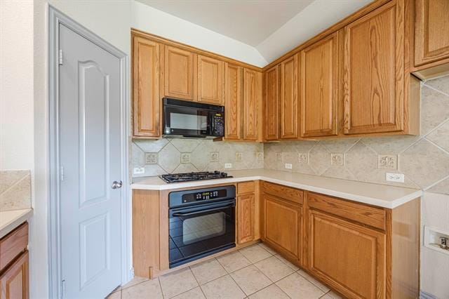 Building Photo - 8127 Robertson Dr