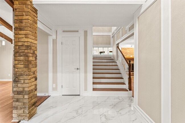 Building Photo - 2807 N 42nd St