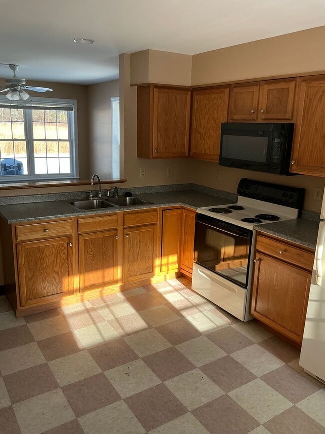 Foto del edificio - 517 Trafton Rd